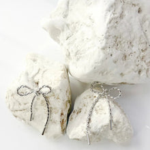 Load image into Gallery viewer, BOW EARRINGS - SILVER
