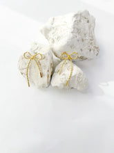Load image into Gallery viewer, BOW EARRINGS - GOLD
