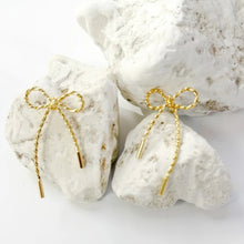 Load image into Gallery viewer, BOW EARRINGS - GOLD
