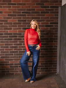 MESH TOP WITH PEARL DETAIL - RED
