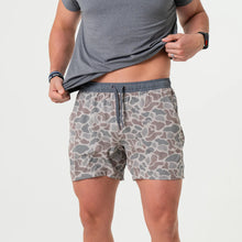 Load image into Gallery viewer, BURLEBO ATHLETIC SHORT CLASSIC DEER CAMO
