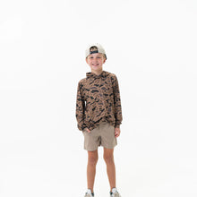 Load image into Gallery viewer, YOUTH BURLEBO PERFORMANCE HOODIE - GAUGE CAMO
