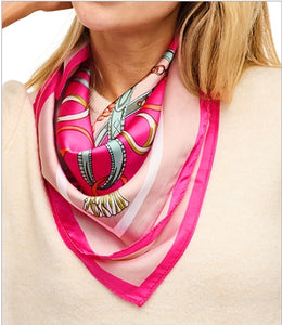 CHAIN PRINTED PINK SILKY SCARF