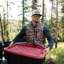 Load image into Gallery viewer, BURLEBO PUFFER VEST - GAUGE CAMO
