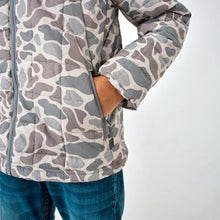 Load image into Gallery viewer, BURLEBO YOUTH PUFFER JACKET - CLASSIC DEER CAMO
