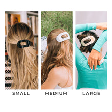 Load image into Gallery viewer, TELETIES ROUND FLAT HAIR CLIP / LARGE COCONUT WHITE
