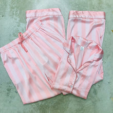 Load image into Gallery viewer, SLUMBER PARTY PANTS - PINK
