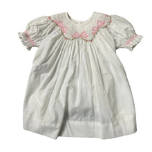 Load image into Gallery viewer, SAVANAH BISHOP DRESS RIBBON/ ROSES
