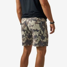 Load image into Gallery viewer, BURLEBO ATHLETIC SHORT - SPLATTER CAMO
