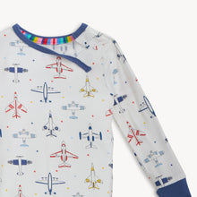 Load image into Gallery viewer, MAGNETIC JUST PLANE FUN MODAL PAJAMA SET

