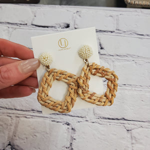 NATURAL RATAN DROP EARRINGS