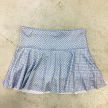 Load image into Gallery viewer, COURT SKORT - GEO LILAC
